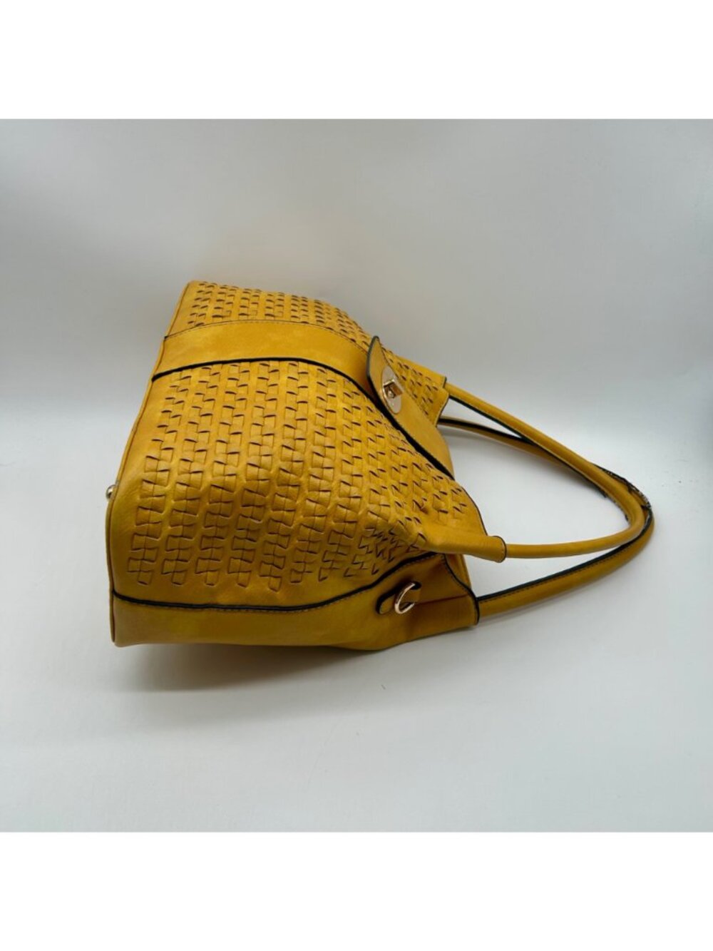 Unbranded Yellow Faux Leather Shoulder Bag - Picture 3 of 16